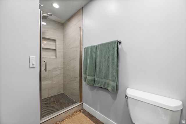 9229 S JEFFERSON CV, Sandy, UT 84070