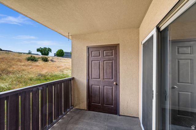 9229 S JEFFERSON CV, Sandy, UT 84070