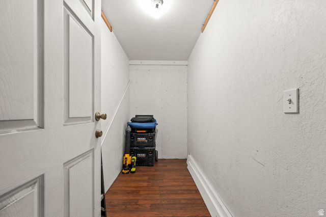 9229 S JEFFERSON CV, Sandy, UT 84070