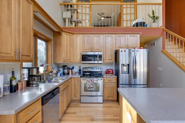 4805 Schneider Drive, Fitchburg, WI 53575