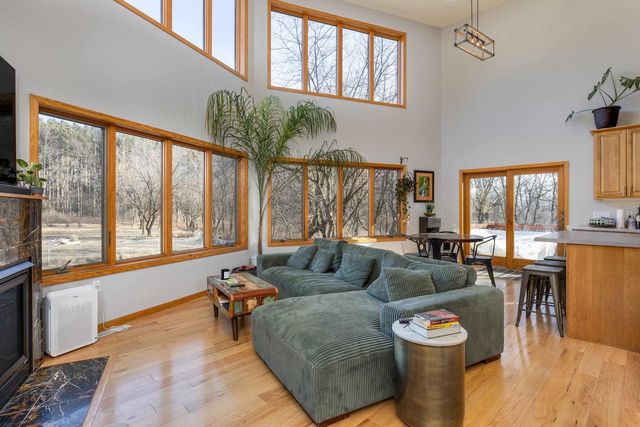 4805 Schneider Drive, Fitchburg, WI 53575