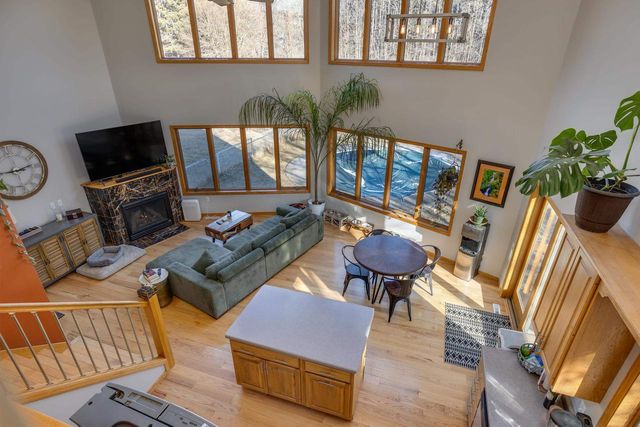 4805 Schneider Drive, Fitchburg, WI 53575