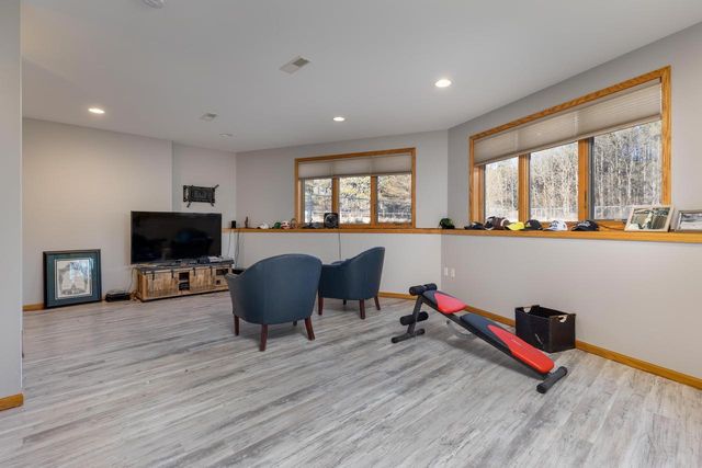 4805 Schneider Drive, Fitchburg, WI 53575