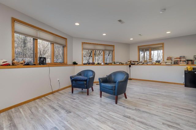 4805 Schneider Drive, Fitchburg, WI 53575