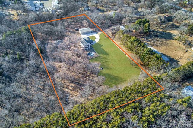 4805 Schneider Drive, Fitchburg, WI 53575