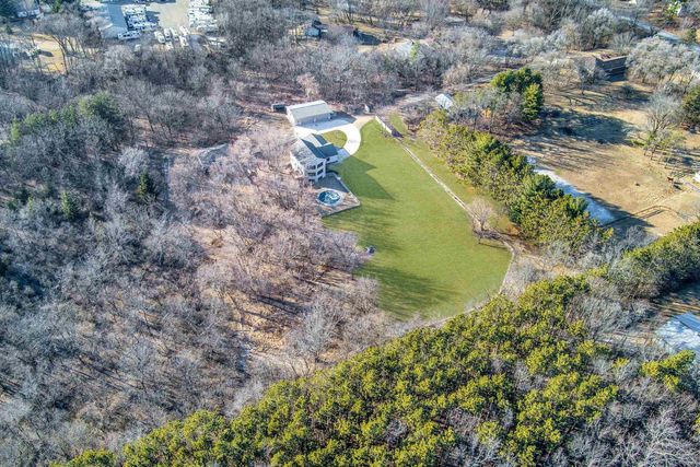 4805 Schneider Drive, Fitchburg, WI 53575