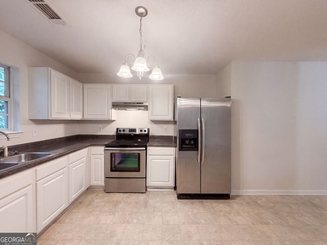 3936 Kimberlyn Court, Rex, GA 30273