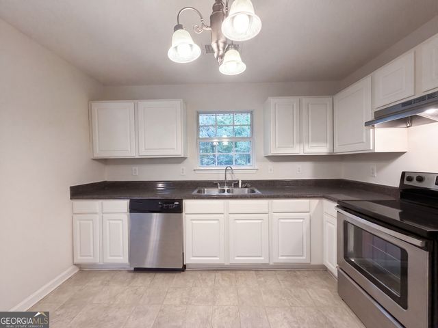 3936 Kimberlyn Court, Rex, GA 30273