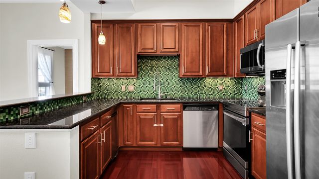 3225 Turtle Creek Boulevard 917, Dallas, TX 75219