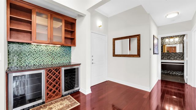 3225 Turtle Creek Boulevard 917, Dallas, TX 75219