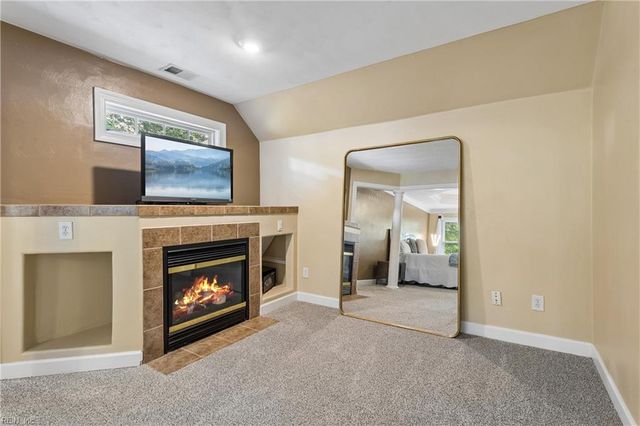 915 Shelter Rock LN, Chesapeake, VA 23322