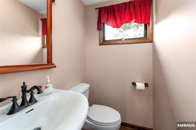 36 Hancock Drive, West Milford, NJ 07480