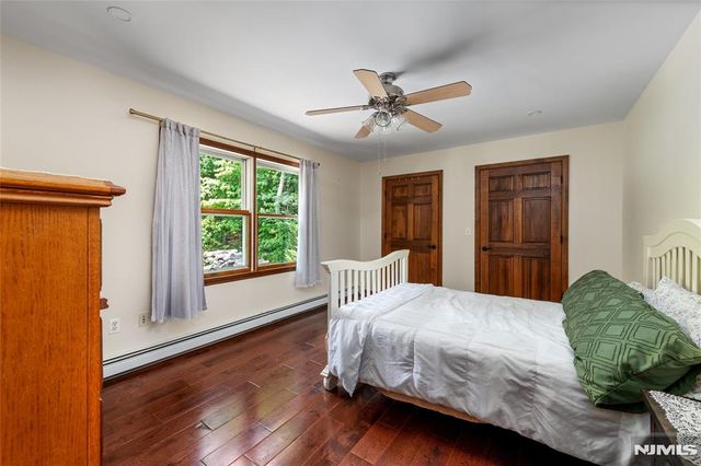 36 Hancock Drive, West Milford, NJ 07480