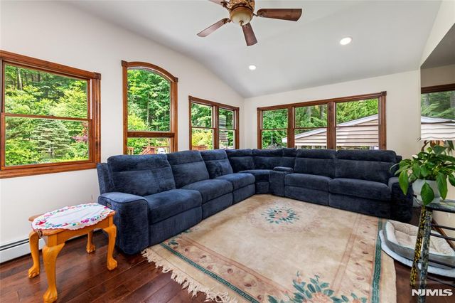 36 Hancock Drive, West Milford, NJ 07480