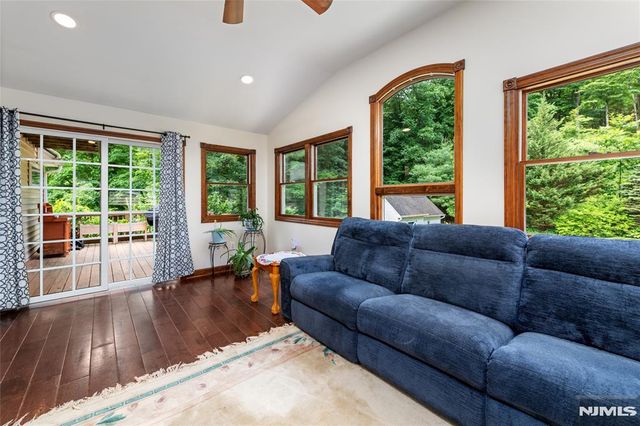 36 Hancock Drive, West Milford, NJ 07480