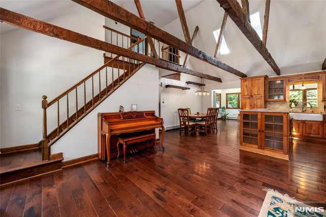 36 Hancock Drive, West Milford, NJ 07480