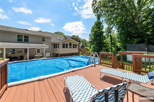 36 Hancock Drive, West Milford, NJ 07480