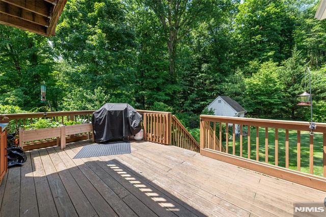 36 Hancock Drive, West Milford, NJ 07480