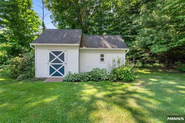 36 Hancock Drive, West Milford, NJ 07480