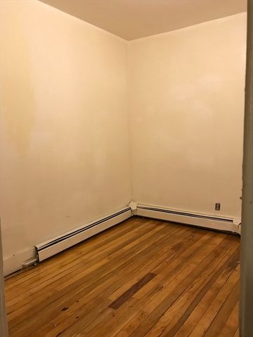 124 Central Ave 25, Lynn, MA 01901