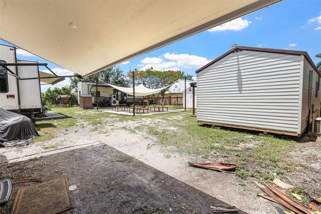 14701 SW 199th Avenue, Miami, FL 33196