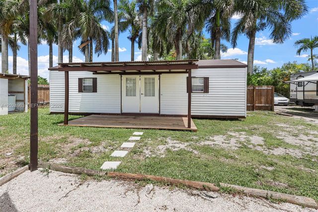 14701 SW 199th Avenue, Miami, FL 33196