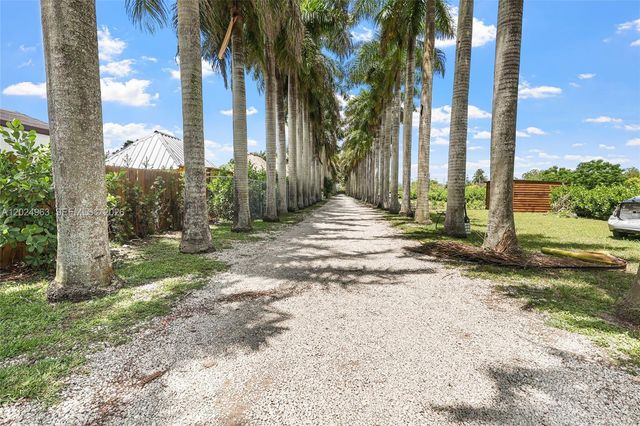 14701 SW 199th Avenue, Miami, FL 33196