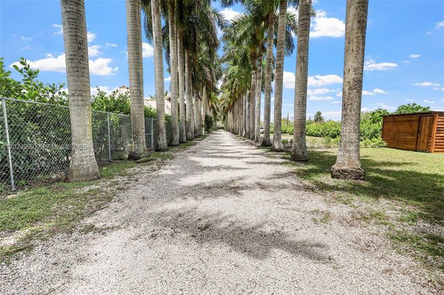 14701 SW 199th Avenue, Miami, FL 33196