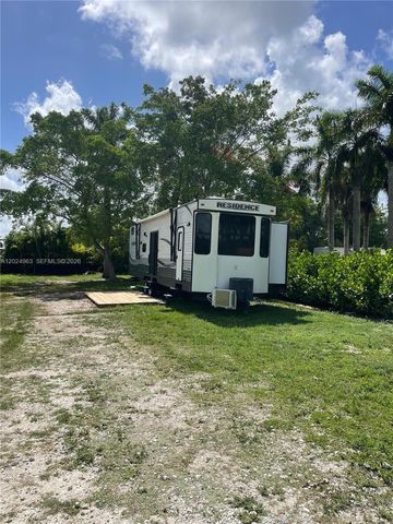 14701 SW 199th Avenue, Miami, FL 33196