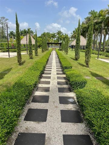 14701 SW 199th Avenue, Miami, FL 33196