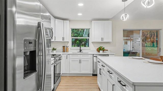 3633 WAYNE ROAD, Lakeland, FL 33810