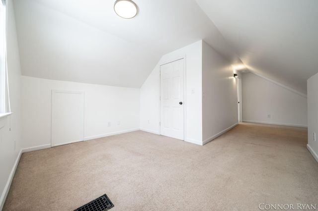 953 Lake Michigan Drive NW, Grand Rapids, MI 49504