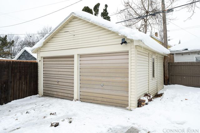 953 Lake Michigan Drive NW, Grand Rapids, MI 49504