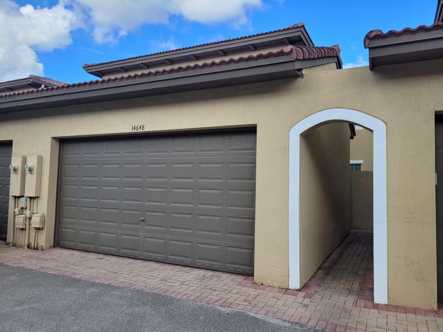 14648 SW 14th St, Pembroke Pines, FL 33027