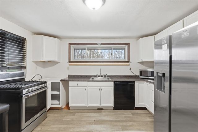 30 Robb Ln, Union Twp, PA 15332