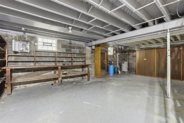 30 Robb Ln, Union Twp, PA 15332