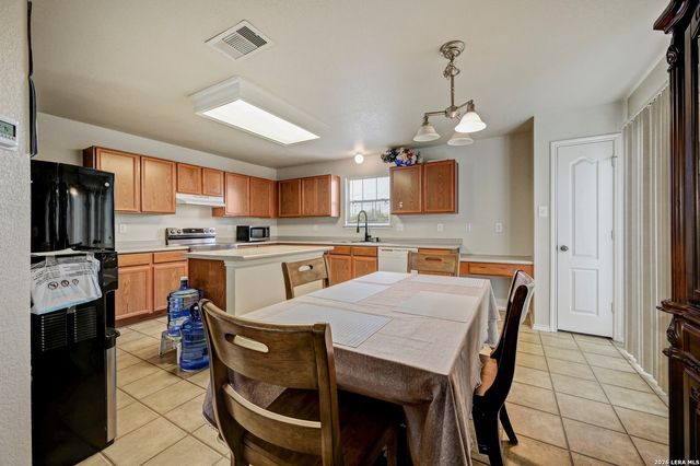 7 Bedford Bay, San Antonio, TX 78239