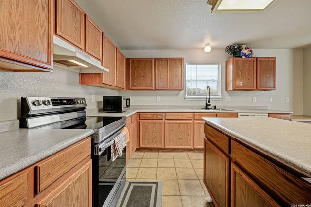 7 Bedford Bay, San Antonio, TX 78239