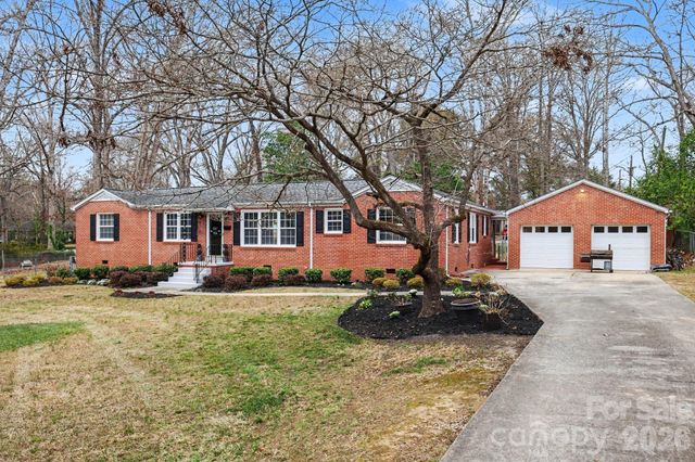 704 Marion Sims Drive, Lancaster, SC 29720