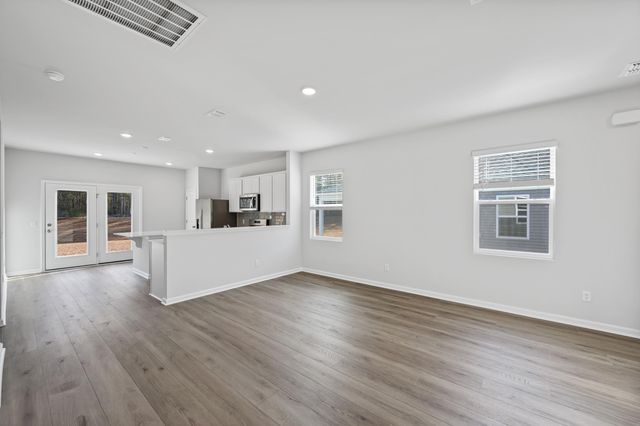 831 Meadowbrook Lane, Summerville, SC 29486