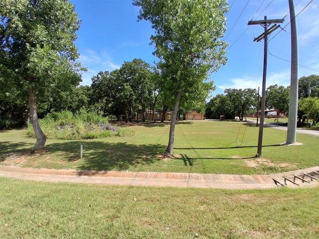 6209 Baker Lane, Alvarado, TX 76009