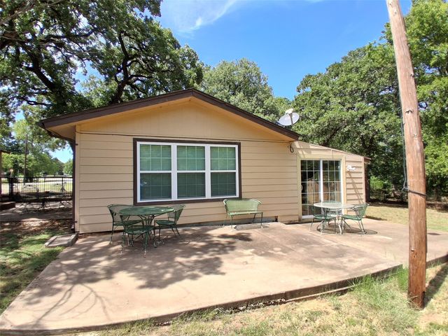 6209 Baker Lane, Alvarado, TX 76009