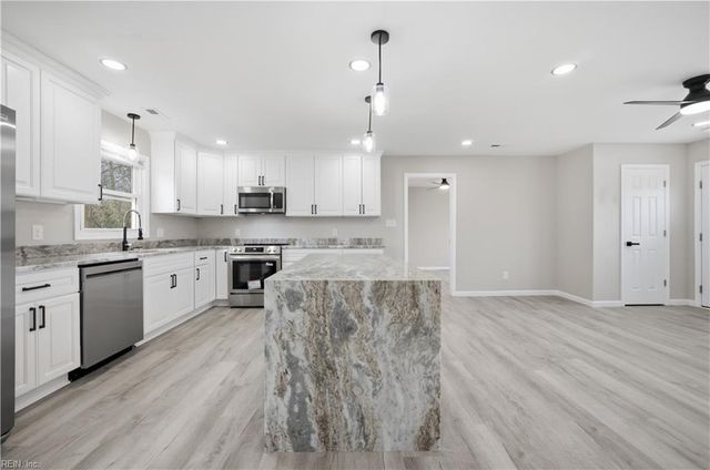 4817 81st ST, Hampton, VA 23605