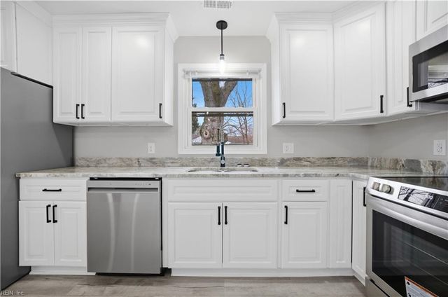 4817 81st ST, Hampton, VA 23605