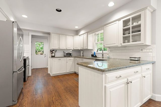 1 Partridge Hill, Sharon, MA 02067