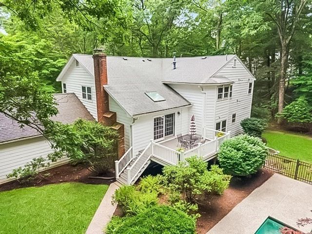 1 Partridge Hill, Sharon, MA 02067