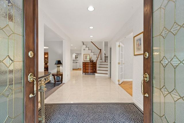 1 Partridge Hill, Sharon, MA 02067