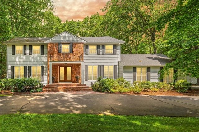 1 Partridge Hill, Sharon, MA 02067