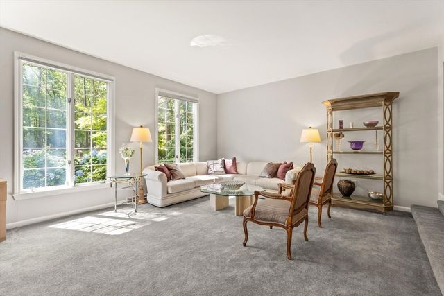 1 Partridge Hill, Sharon, MA 02067