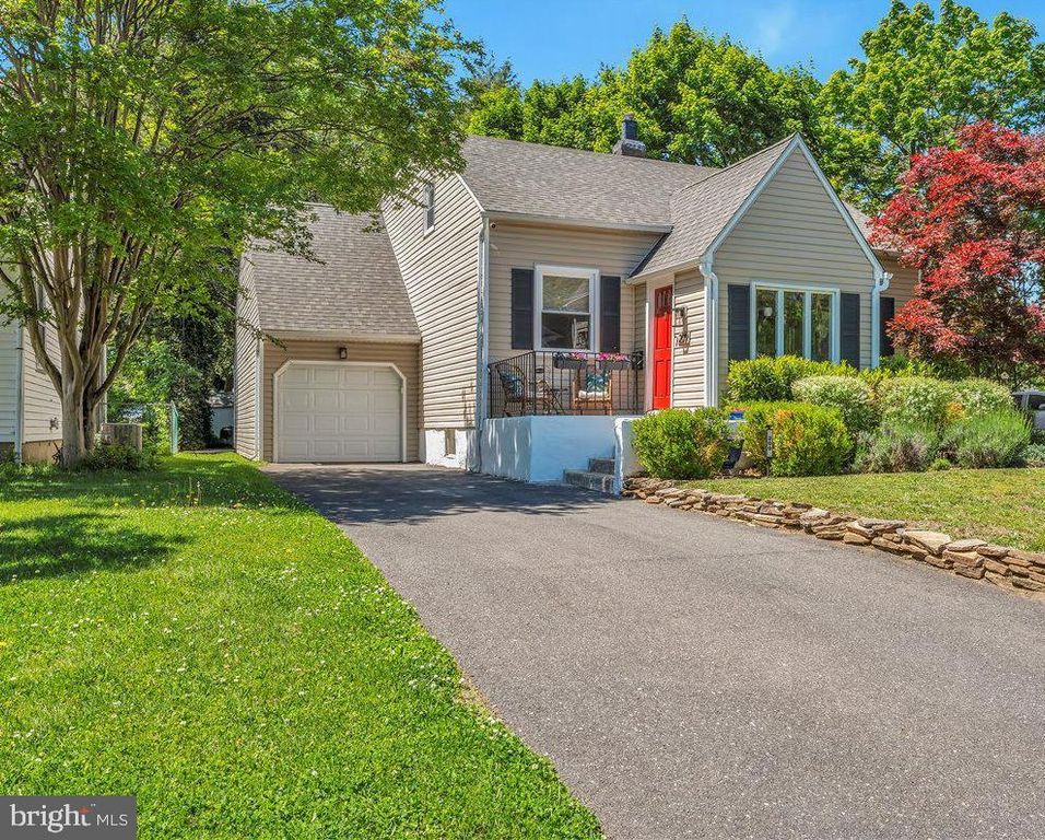 209 W WAYNE TER, Collingswood, NJ 08108